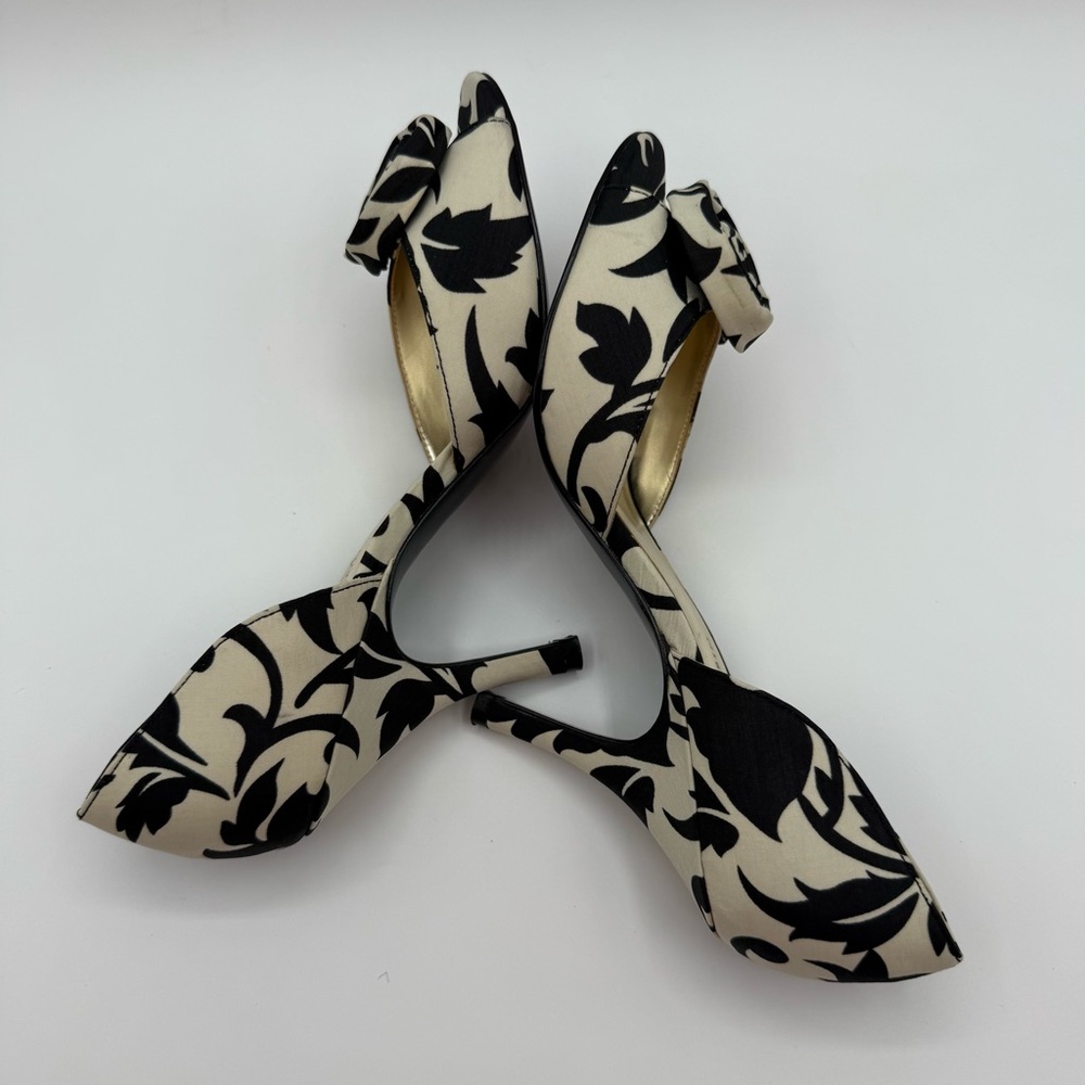 Anne Klein Peep Toe Rosette Heels Black Cream Floral Elegant Pumps Size 7 - Picture 10 of 16